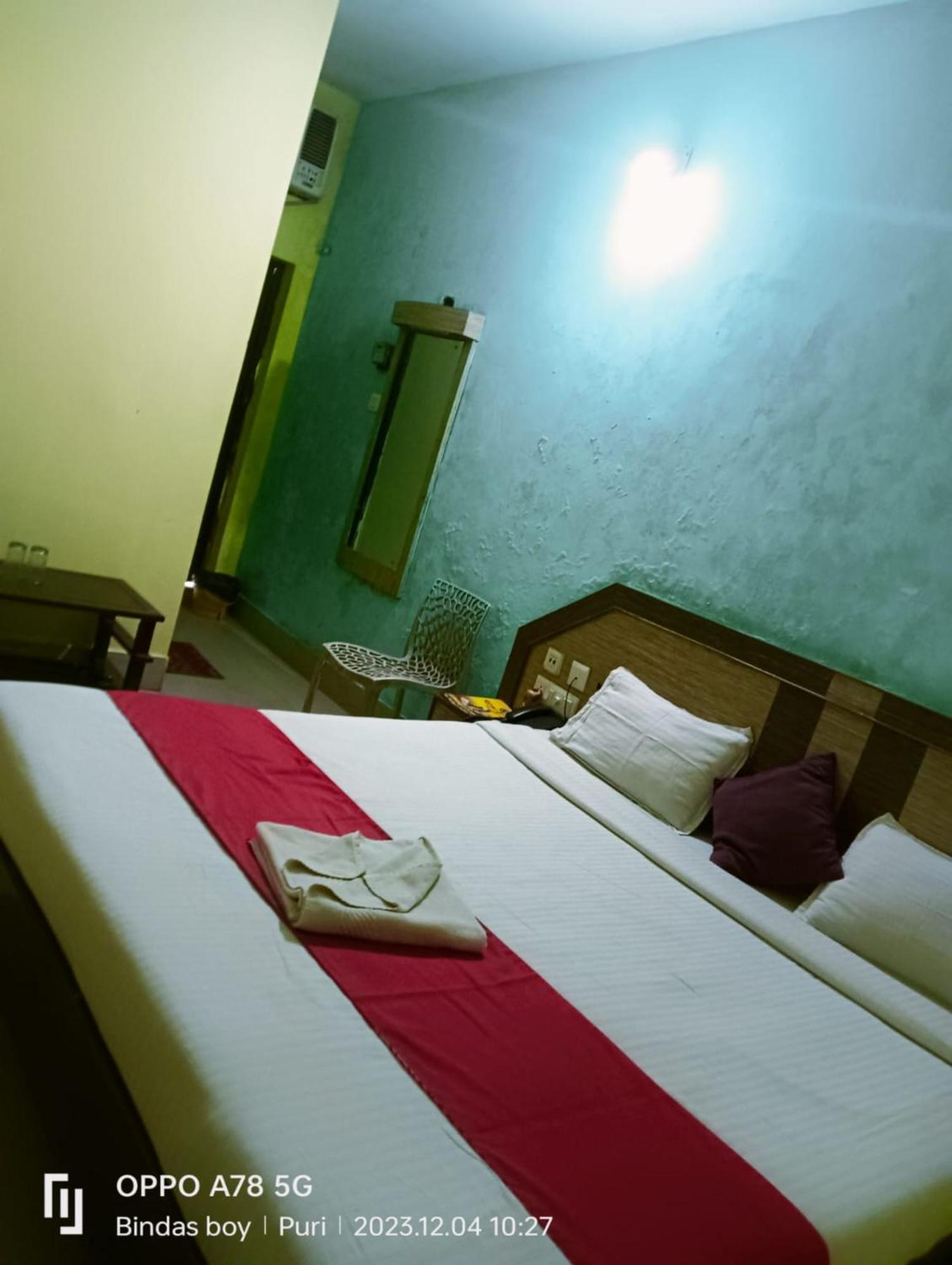 Hotel D2 Holiday Inn -Near Niladri Sea Beach - Puri - Official Verified Extérieur photo