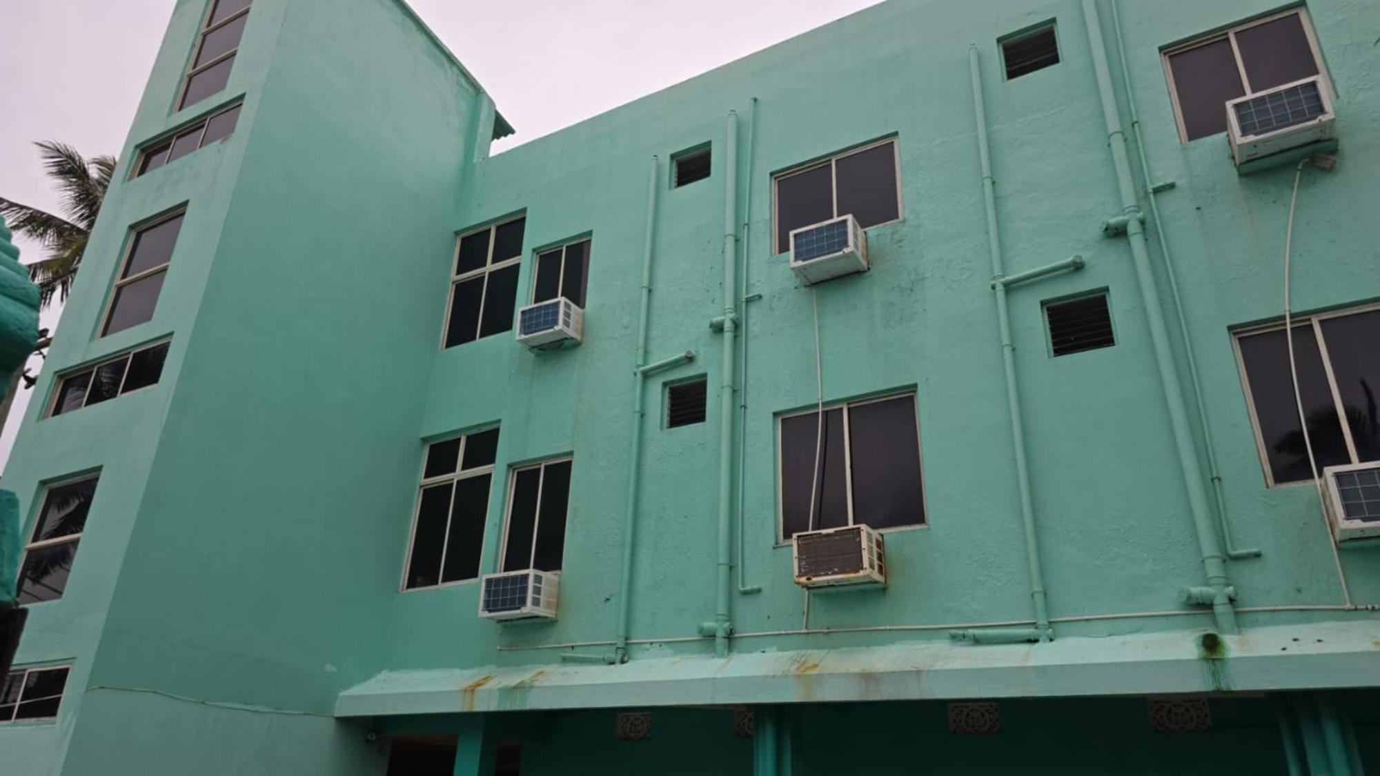 Hotel D2 Holiday Inn -Near Niladri Sea Beach - Puri - Official Verified Extérieur photo