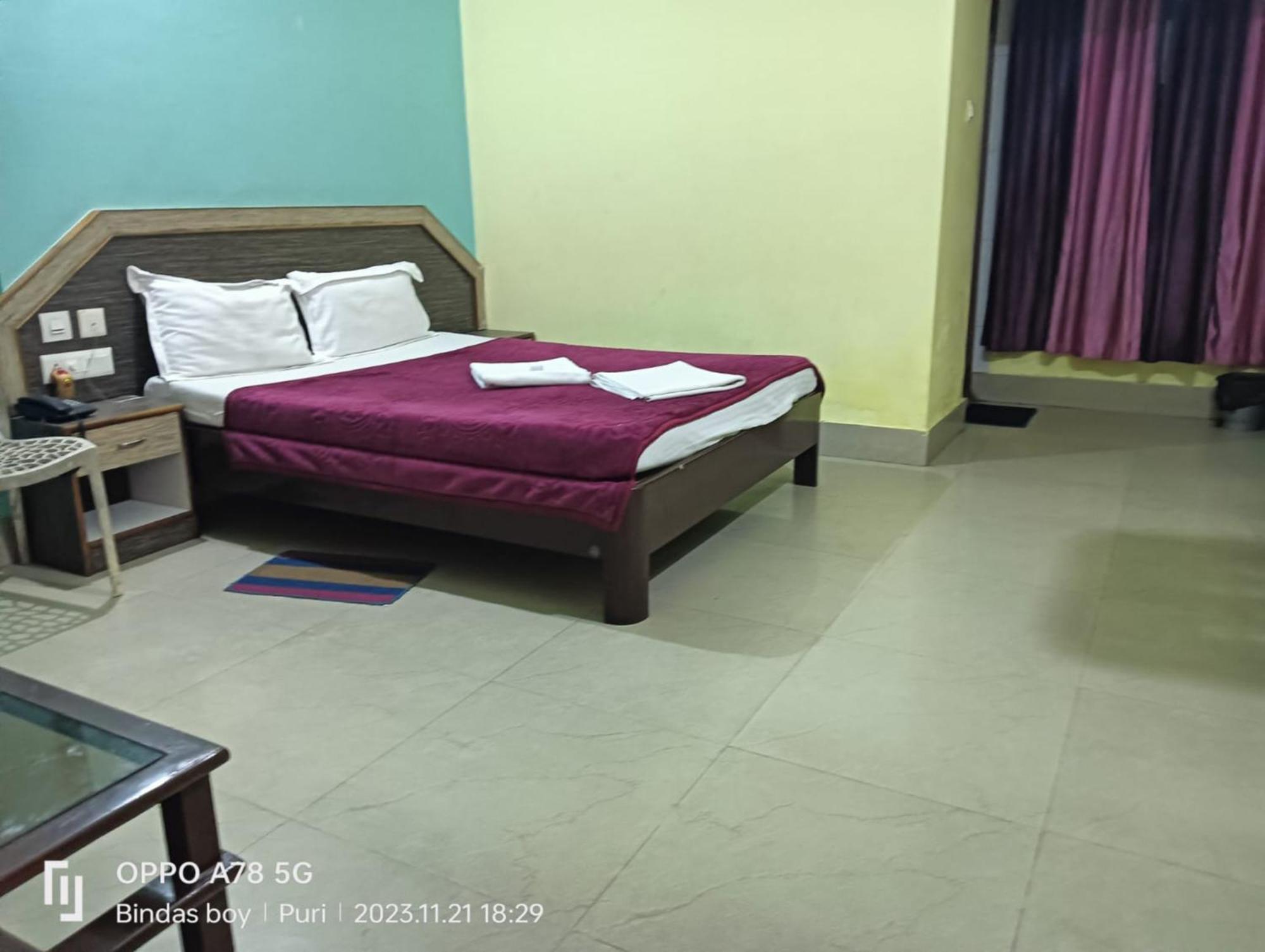 Hotel D2 Holiday Inn -Near Niladri Sea Beach - Puri - Official Verified Extérieur photo